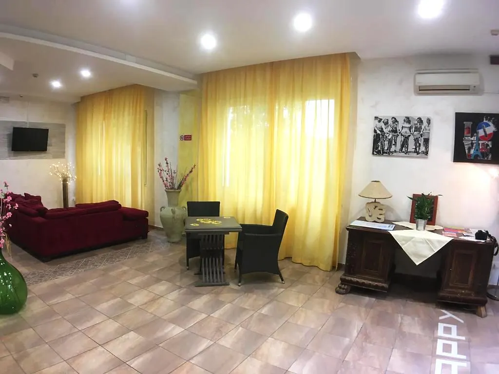 Hotel New Happy Rimini 3*,  Italia